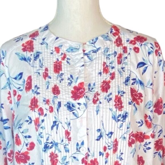 Woman Within Wm’s Sz 18/20 White Floral Pleated Front Collarless Button Shirt - Picture 2 of 5